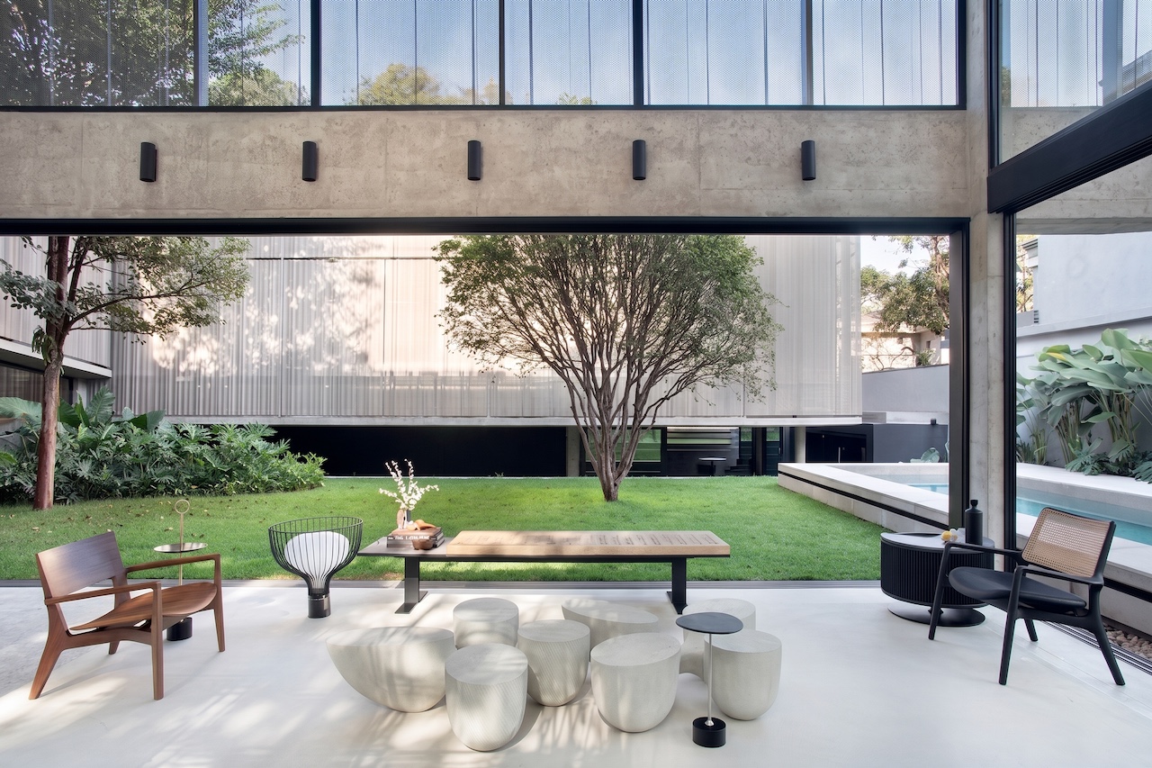 Sala de estar integrada ao jardim